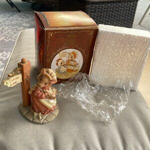 Enesco Mouse Tales Hot Cross Buns Figurine 1995 New Priscilla Hillman vintage